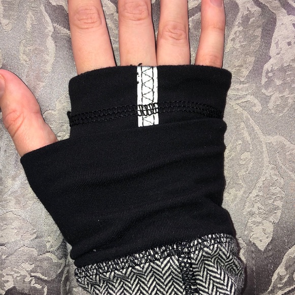 Lululemon Pullover Hoodie - Picture 6 of 7